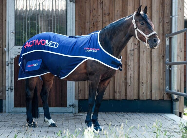 activomed-lightone-decke-seitlich